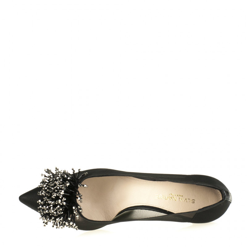 Decolletè in pelle nera con tacco medio - immagine 5