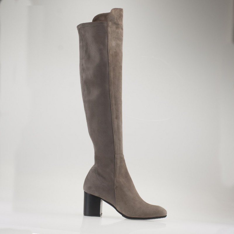 Stivale tortora sopra il ginocchio con tacco medio - immagine 3