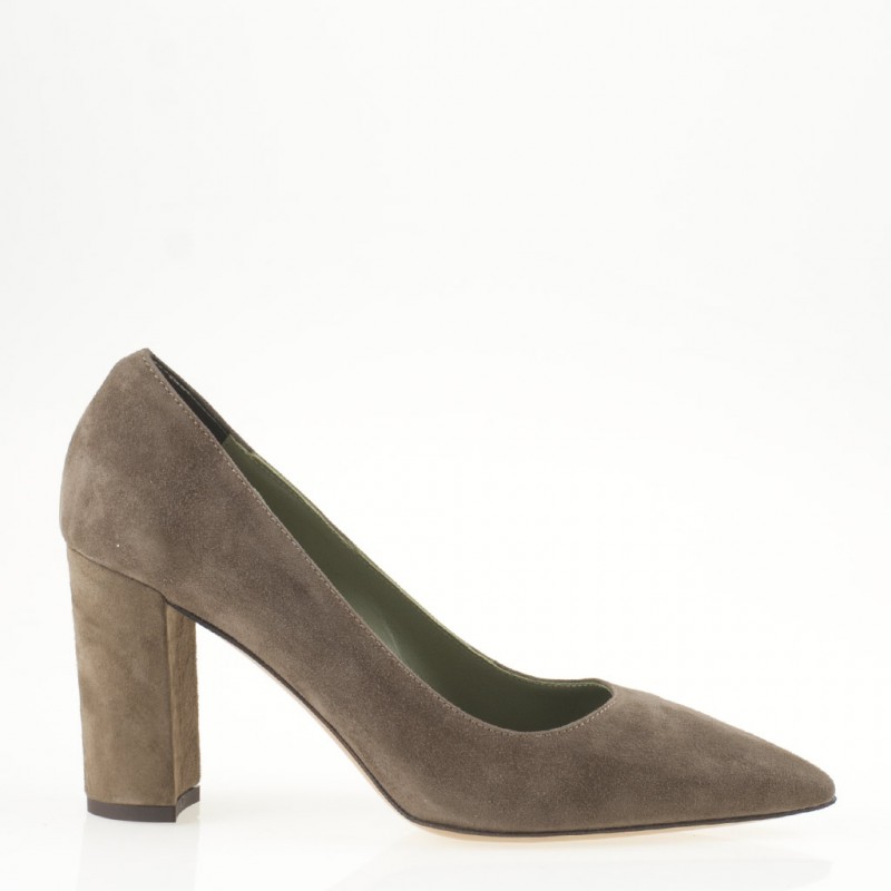 Decolletè a punta in camoscio tortora