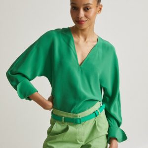 Top Lavinia in seta verde prato