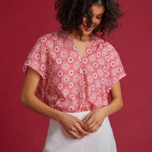 Top Marilù in cotone a fiori rosa