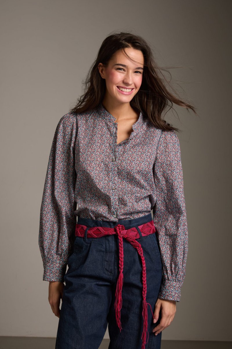 Camicia Sibilla in cotone a macchioline azzurro e rosso