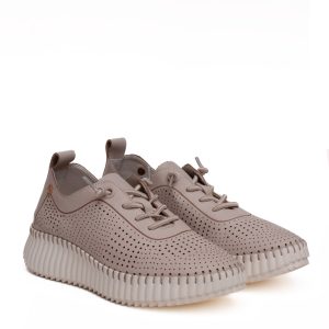 Sneaker beige traforata
