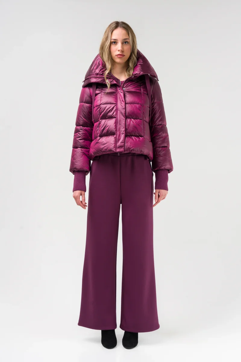 Piumino lucido con collo over - immagine 5