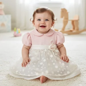 Abito in velluto rosa per battesimo neonata