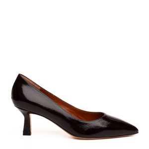 Decolletè a punta in vernice marrone