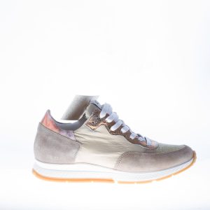 QUATTROBARRADODICI sneaker in camoscio TORTORA e tessuto naturale con inserti laminati