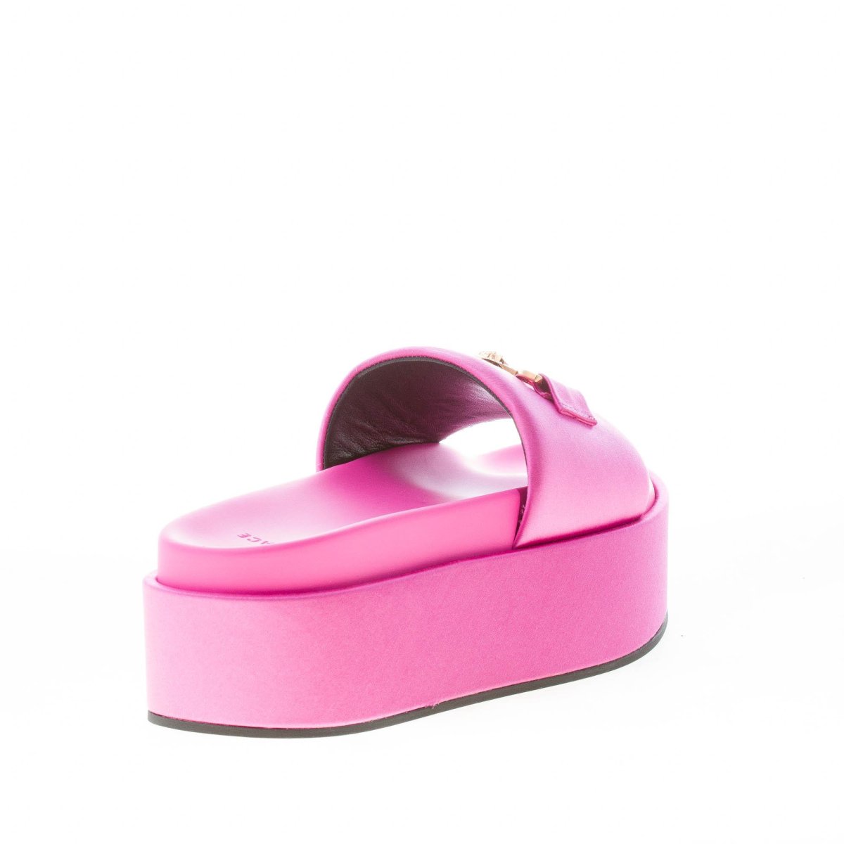 VERSACE sandalo platform slide in raso ROSA con emblema gioiello Medusa ’95. Zeppa 6 cm - immagine 4